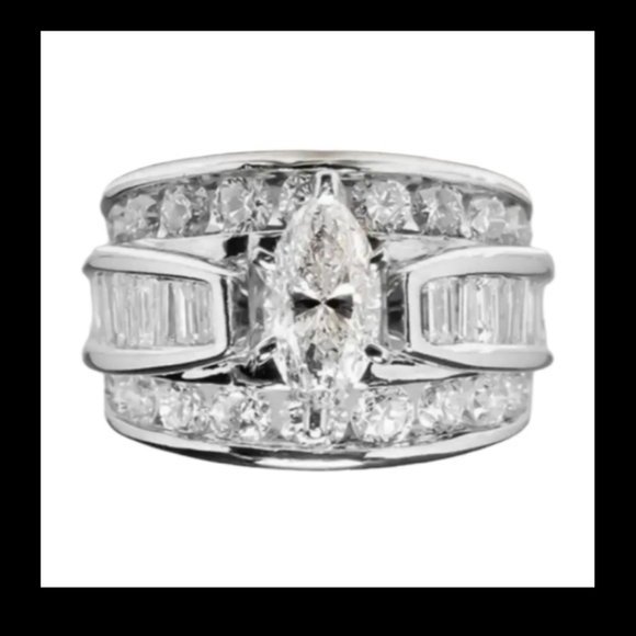 Sparkling 3 rows silver Ziron ring ,beautiful costume jewelry ,use prope… - Picture 1 of 7